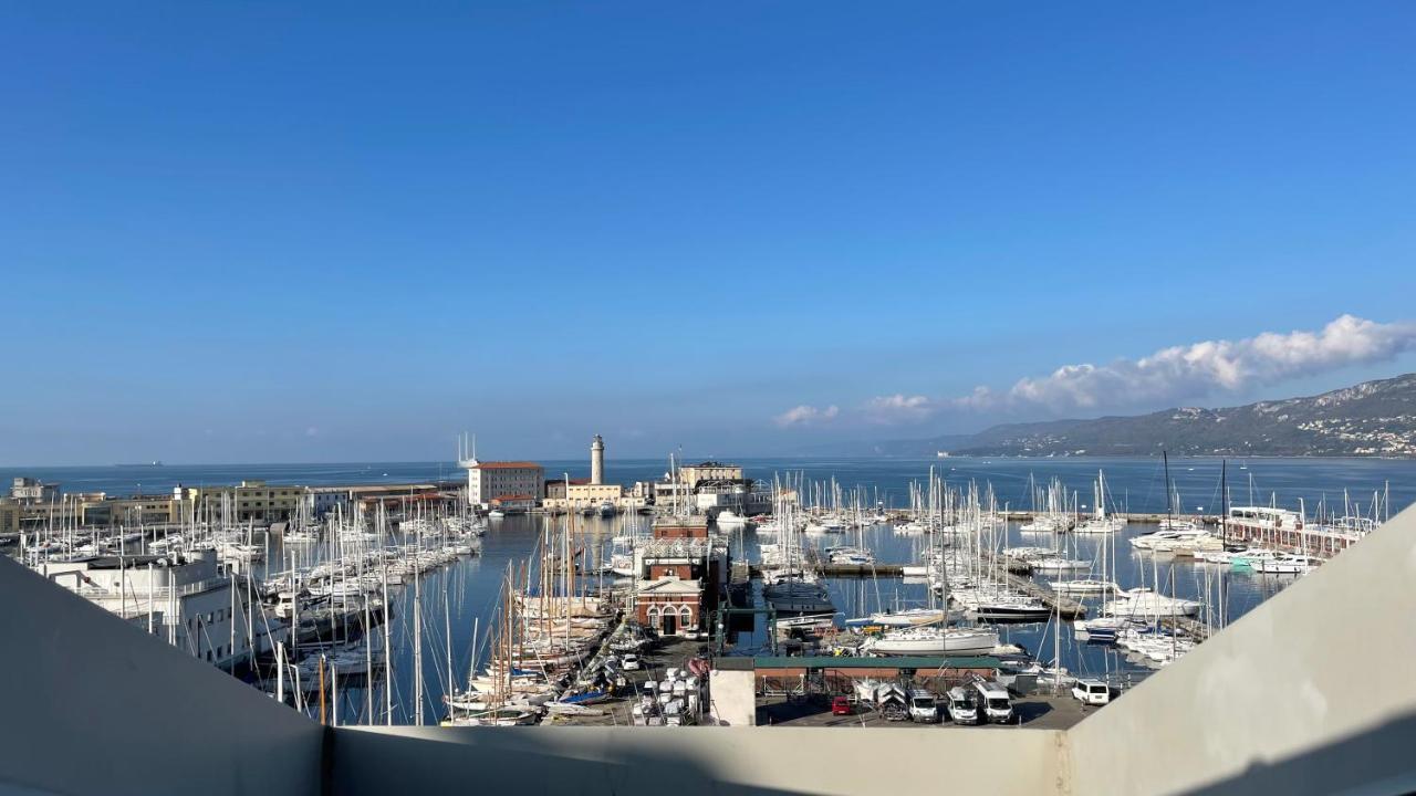 Puesta Del Sol Apartman Trieszt Kültér fotó