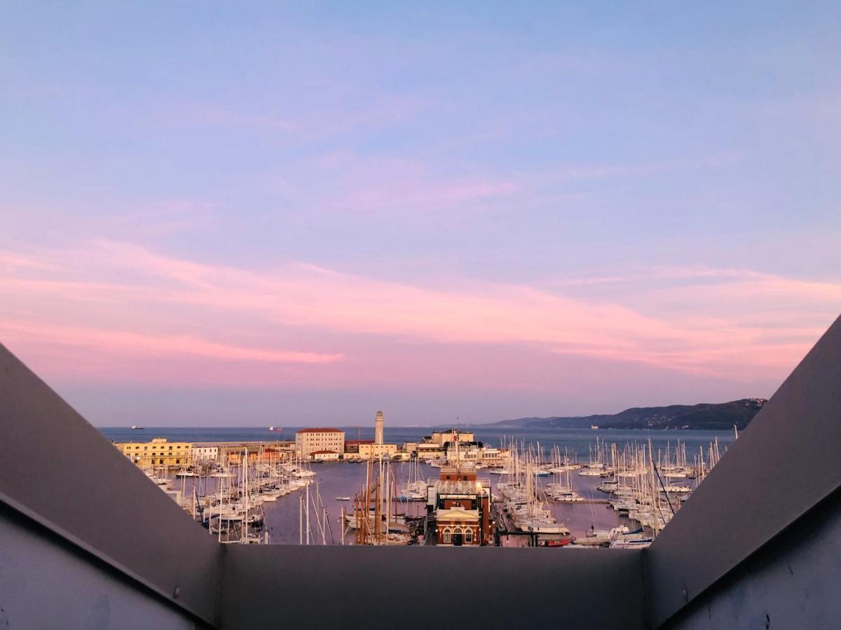 Puesta Del Sol Apartman Trieszt Kültér fotó